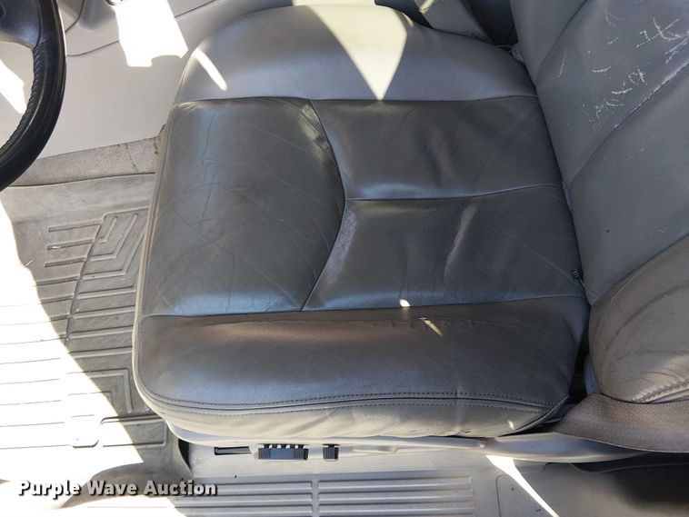 image for item EE5120 2005 Chevrolet Tahoe SUV