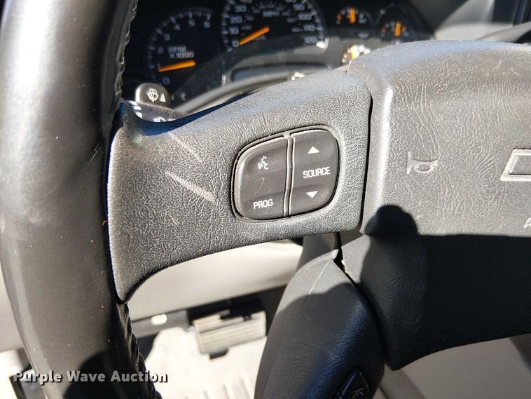 image for item EE5120 2005 Chevrolet Tahoe SUV