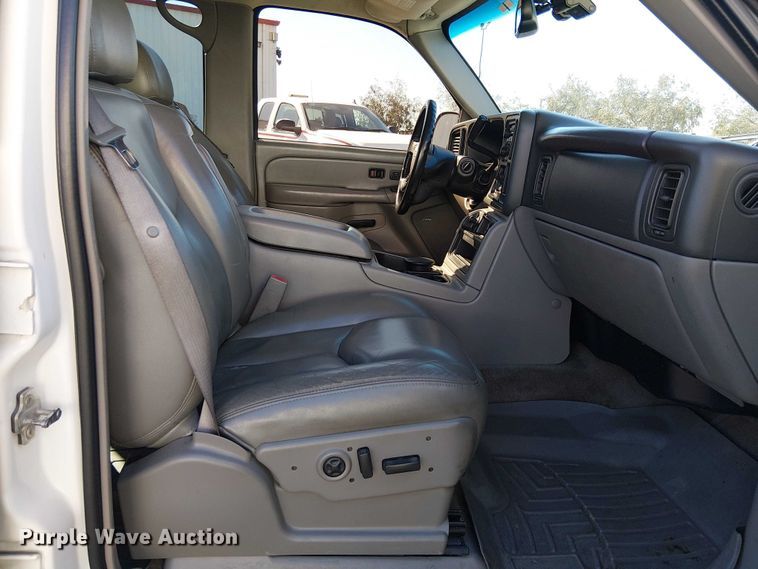 image for item EE5120 2005 Chevrolet Tahoe SUV