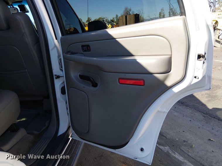 image for item EE5120 2005 Chevrolet Tahoe SUV