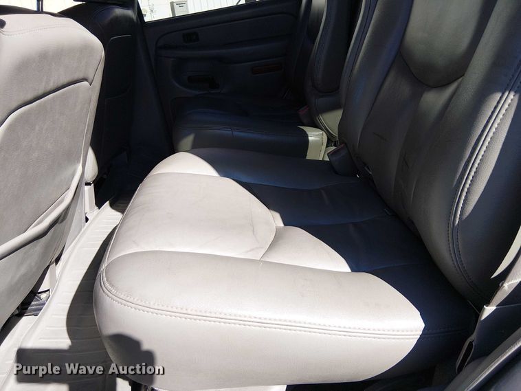 image for item EE5120 2005 Chevrolet Tahoe SUV