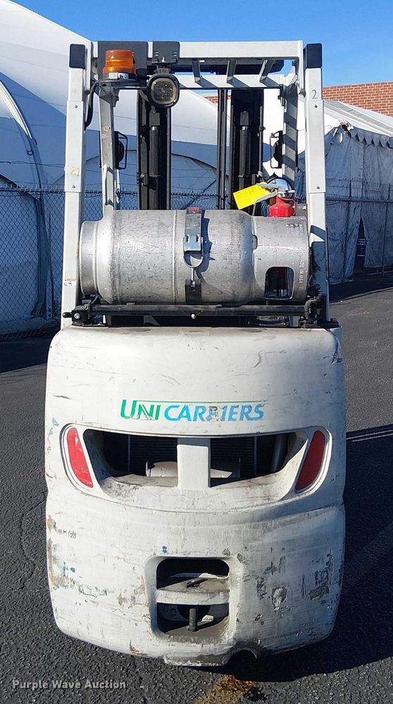 image for item EE5122 2017 UniCarriers CFS40 forklift