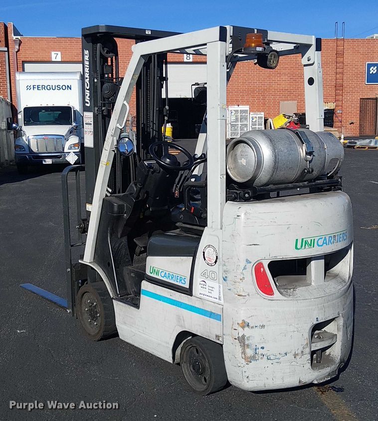image for item EE5122 2017 UniCarriers CFS40 forklift