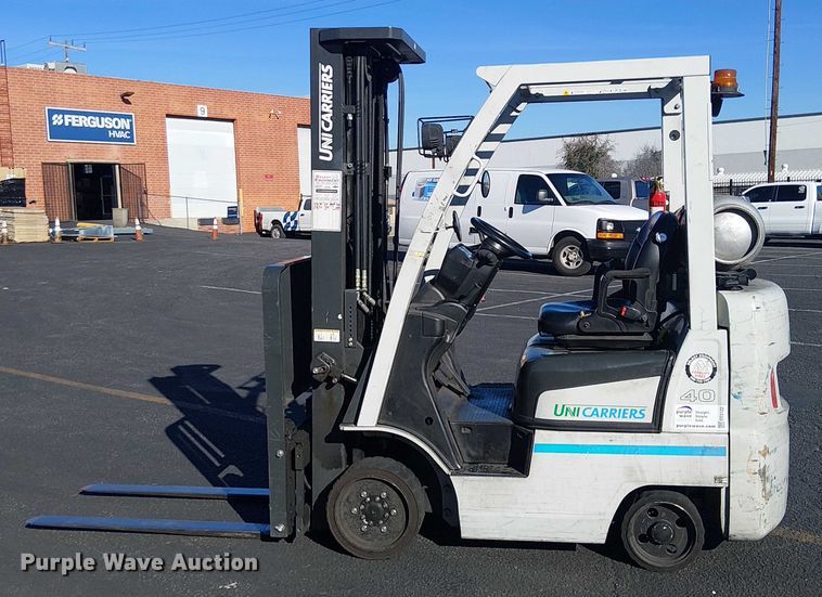 image for item EE5122 2017 UniCarriers CFS40 forklift