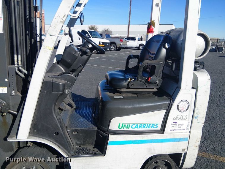 image for item EE5122 2017 UniCarriers CFS40 forklift