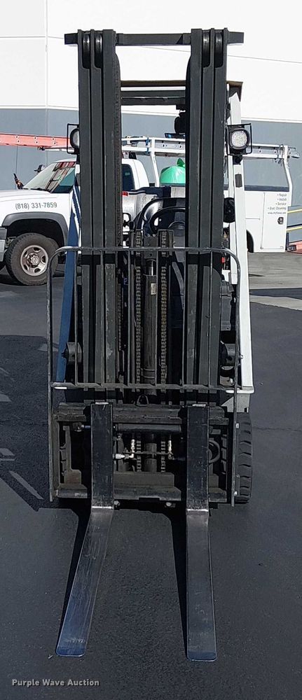 image for item EE5126 2017 UniCarriers CFS40 forklift