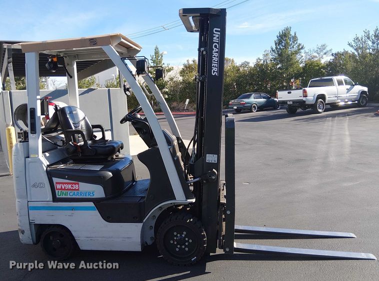 image for item EE5126 2017 UniCarriers CFS40 forklift