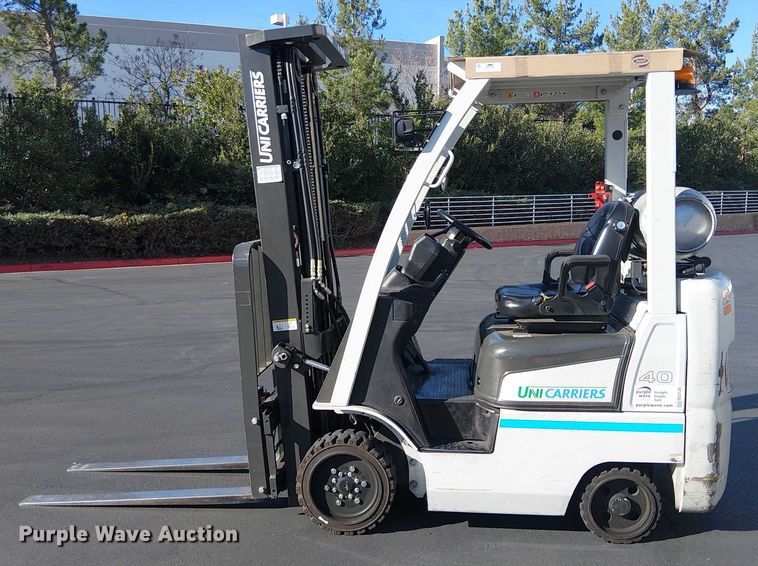 image for item EE5126 2017 UniCarriers CFS40 forklift