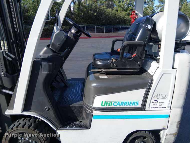 image for item EE5126 2017 UniCarriers CFS40 forklift
