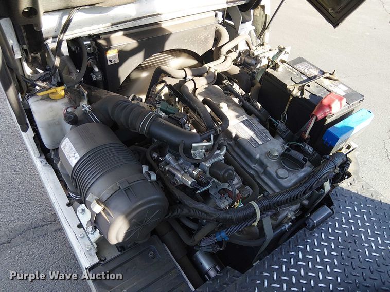 image for item EE5126 2017 UniCarriers CFS40 forklift