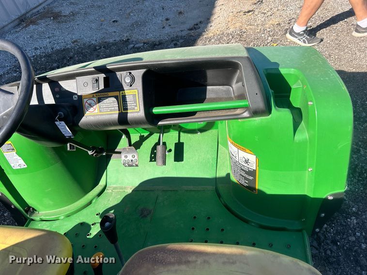 image for item EG1098 2018 John Deere TX Gator utility vehicle