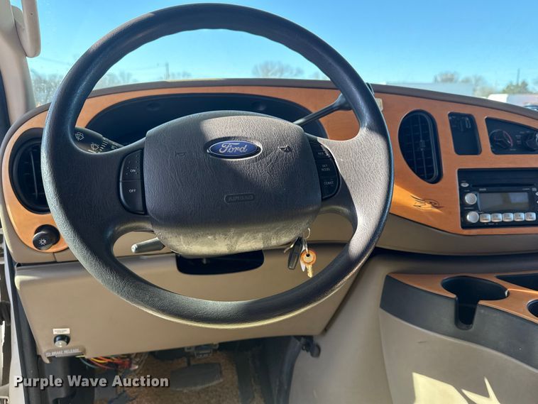 image for item EG1891 2007 Jayco Inc Greyhawk  RV