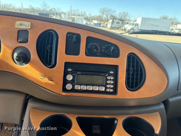 image for item EG1891 2007 Jayco Inc Greyhawk  RV