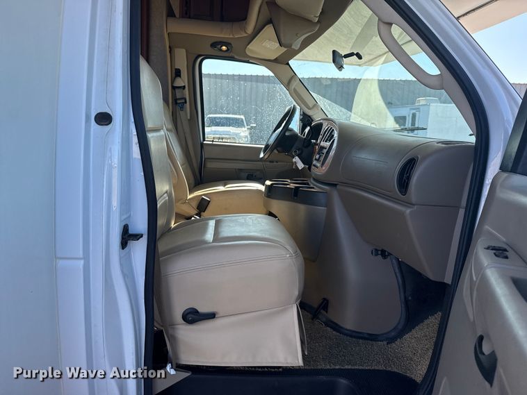 image for item EG1891 2007 Jayco Inc Greyhawk  RV