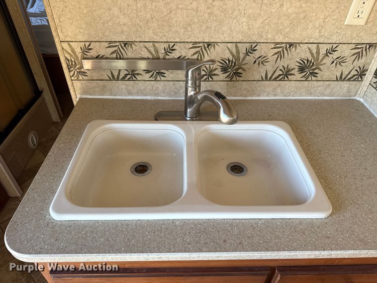 image for item EG1891 2007 Jayco Inc Greyhawk  RV