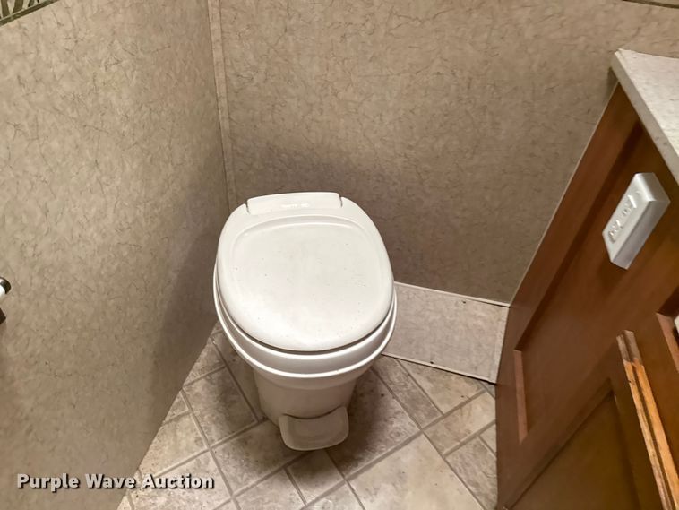 image for item EG1891 2007 Jayco Inc Greyhawk  RV