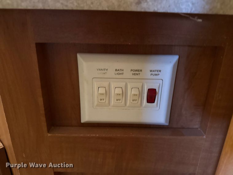 image for item EG1891 2007 Jayco Inc Greyhawk  RV