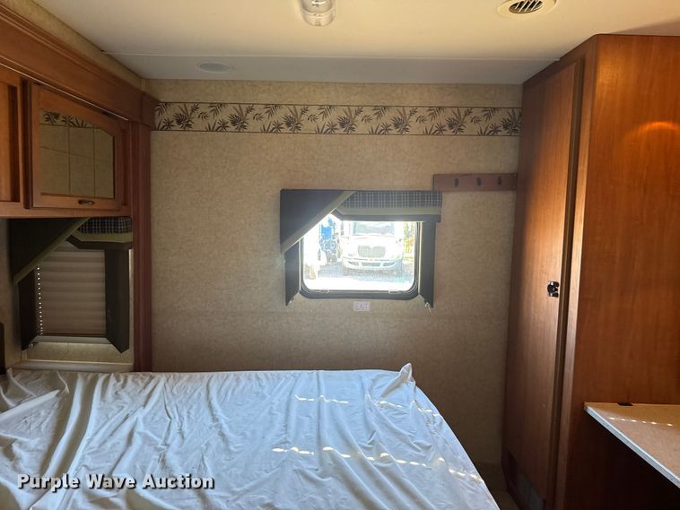 image for item EG1891 2007 Jayco Inc Greyhawk  RV