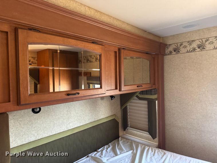 image for item EG1891 2007 Jayco Inc Greyhawk  RV