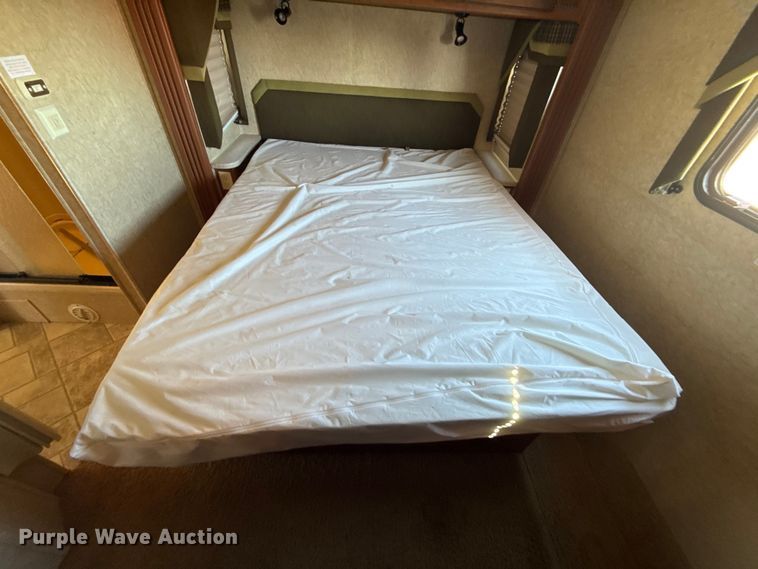 image for item EG1891 2007 Jayco Inc Greyhawk  RV