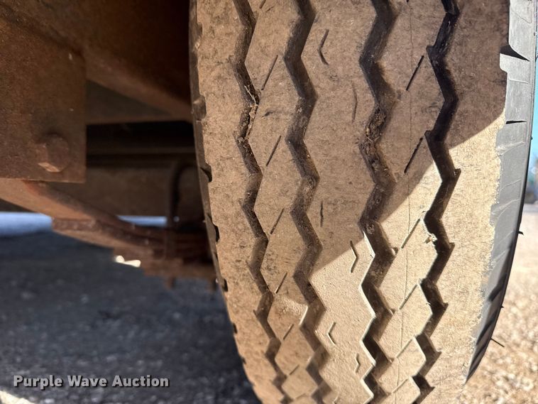 image for item EG1893 2015 Diamond Cargo TA-5200 enclosed cargo trailer