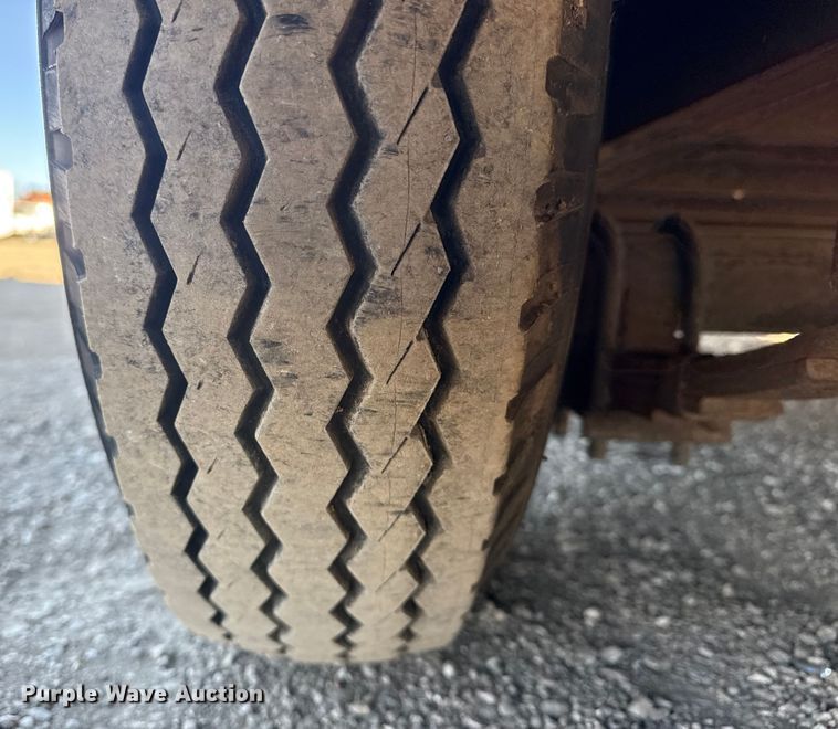 image for item EG1893 2015 Diamond Cargo TA-5200 enclosed cargo trailer