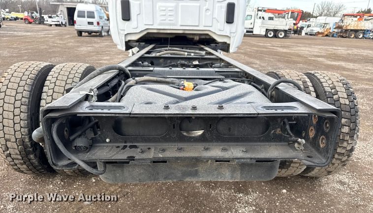 image for item EG1933 2021 Chevrolet Silverado 5500HD truck cab and chassis