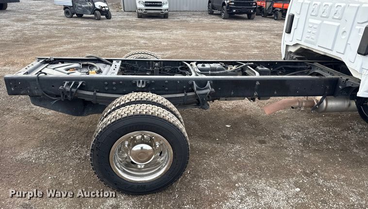 image for item EG1933 2021 Chevrolet Silverado 5500HD truck cab and chassis