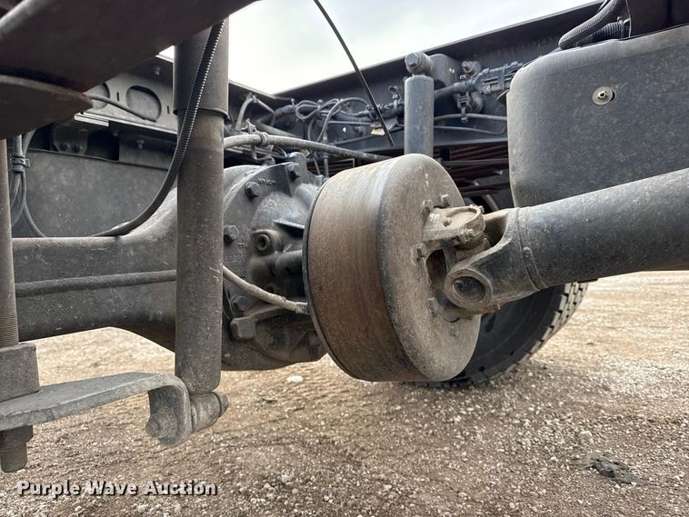 image for item EG1933 2021 Chevrolet Silverado 5500HD truck cab and chassis