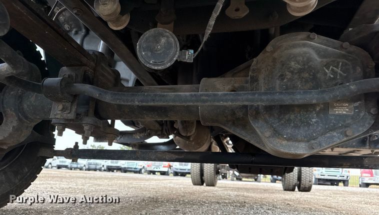 image for item EG1933 2021 Chevrolet Silverado 5500HD truck cab and chassis