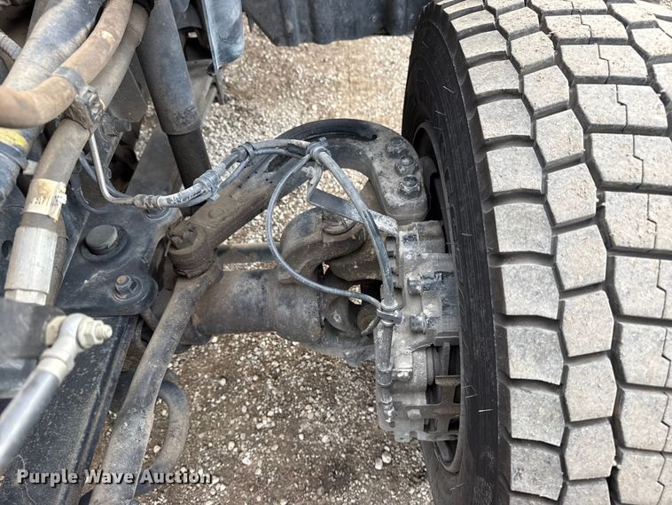 image for item EG1933 2021 Chevrolet Silverado 5500HD truck cab and chassis