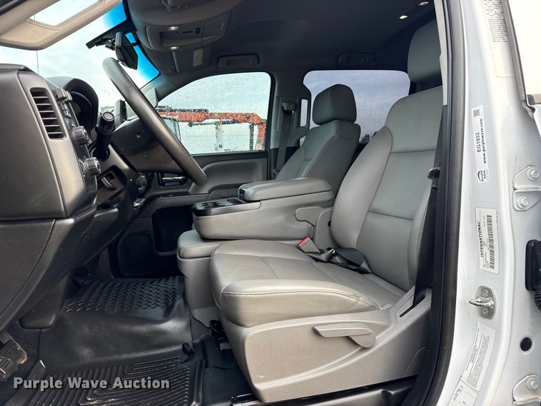 image for item EG1933 2021 Chevrolet Silverado 5500HD truck cab and chassis