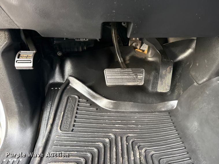 image for item EG1933 2021 Chevrolet Silverado 5500HD truck cab and chassis