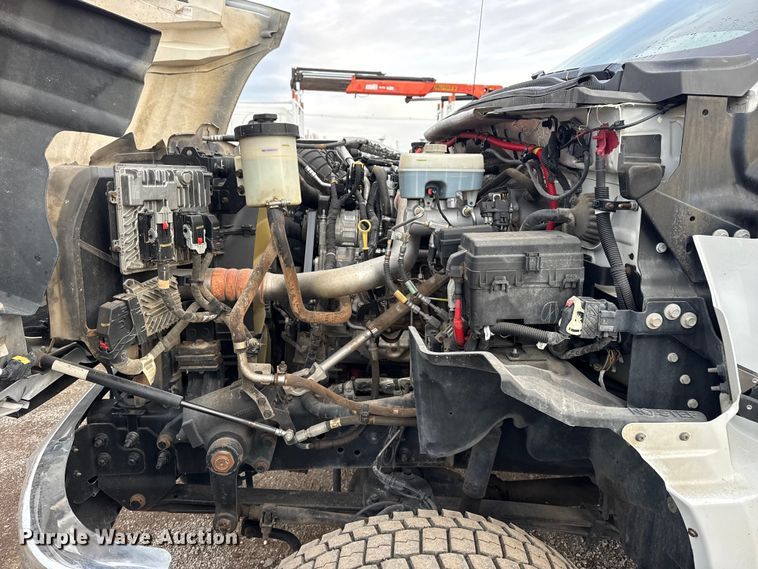 image for item EG1933 2021 Chevrolet Silverado 5500HD truck cab and chassis