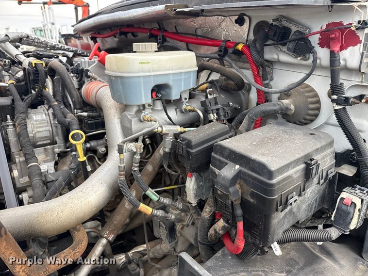 image for item EG1933 2021 Chevrolet Silverado 5500HD truck cab and chassis