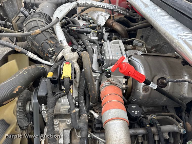 image for item EG1933 2021 Chevrolet Silverado 5500HD truck cab and chassis