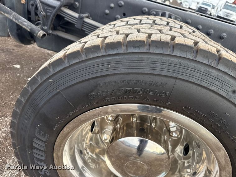 image for item EG1933 2021 Chevrolet Silverado 5500HD truck cab and chassis