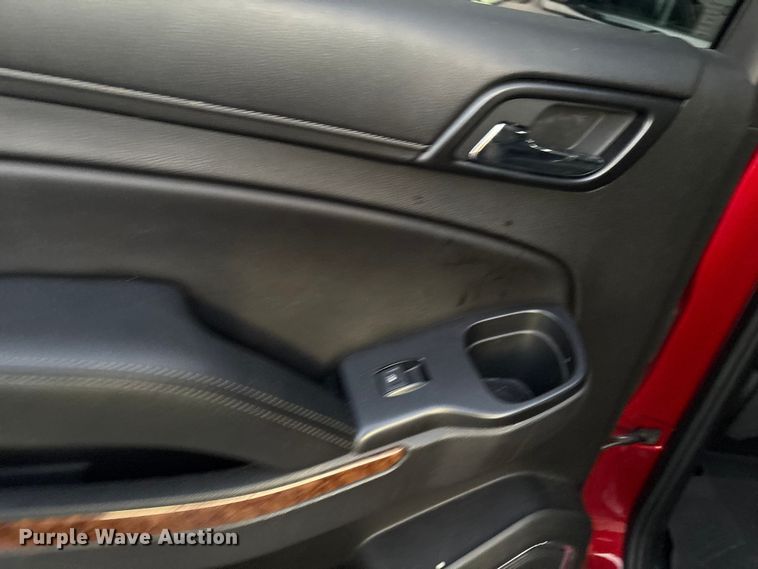 image for item EG8303 2015 Chevrolet Tahoe LTZ SUV