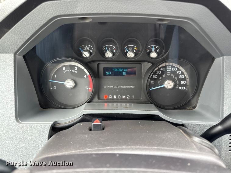 image for item EN0168 2016 Ford F550 truck cab and chassis