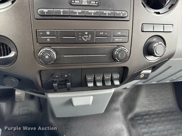 image for item EN0168 2016 Ford F550 truck cab and chassis