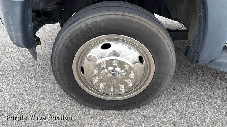 image for item EN0168 2016 Ford F550 truck cab and chassis