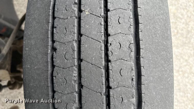 image for item EN0168 2016 Ford F550 truck cab and chassis