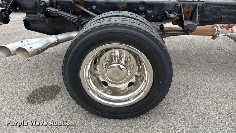 image for item EN0168 2016 Ford F550 truck cab and chassis