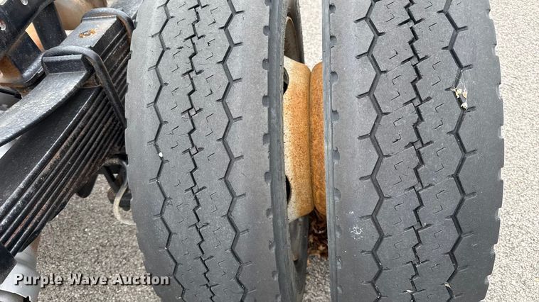 image for item EN0168 2016 Ford F550 truck cab and chassis