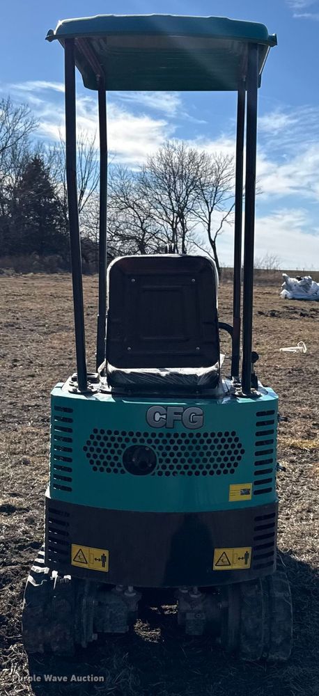 image for item EN0240 2025 CFG industrial QH12R mini excavator