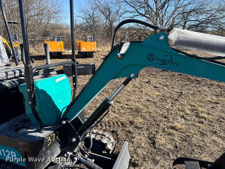 image for item EN0240 2025 CFG industrial QH12R mini excavator