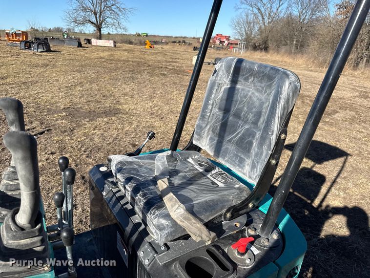 image for item EN0240 2025 CFG industrial QH12R mini excavator