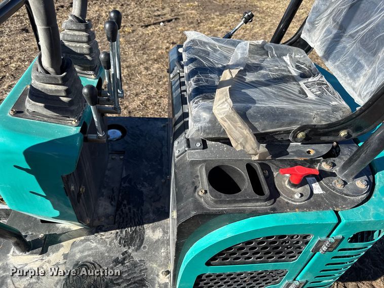 image for item EN0240 2025 CFG industrial QH12R mini excavator