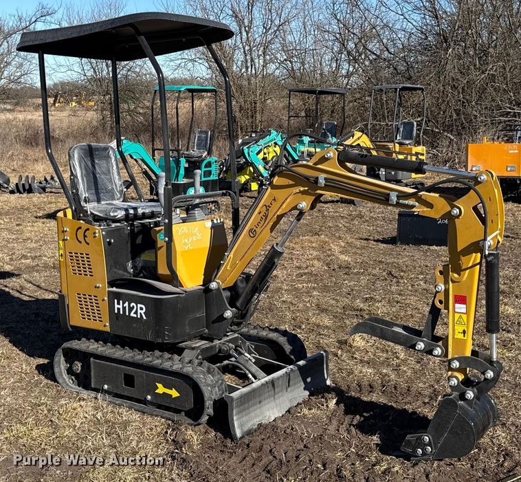 image for item EN0241 2025 CFG industrial H12R mini excavator