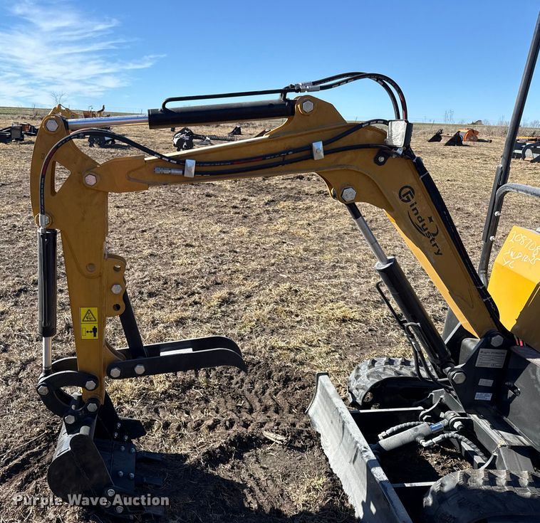 image for item EN0241 2025 CFG industrial H12R mini excavator